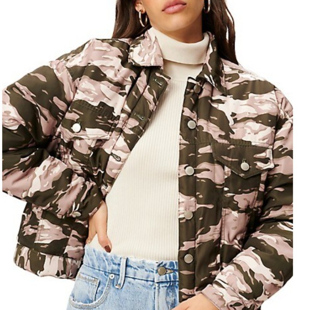 17. GOOD AMERICAN, Trucker Camo Puffer
